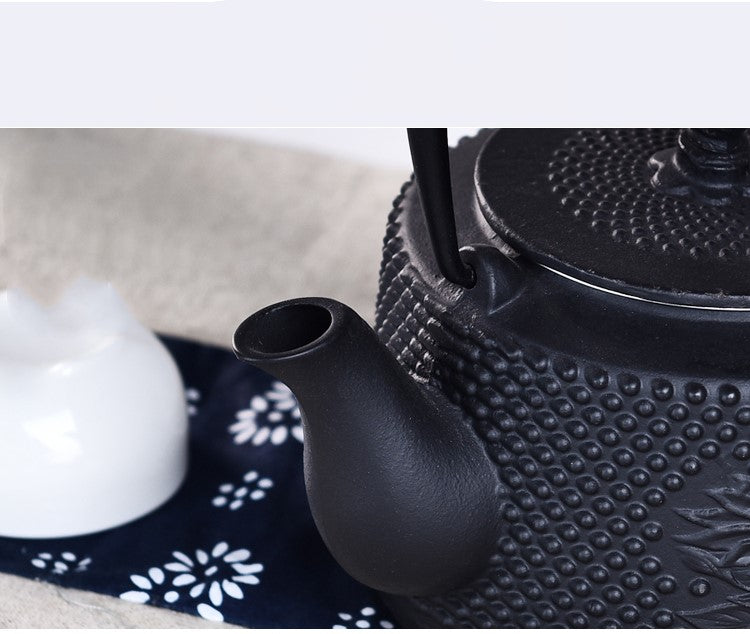Sunflower Cast Iron Teapot | Elegant Tea & Kitchen Decor